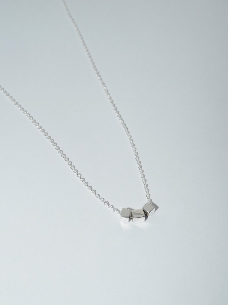 CUBED NECKLACE | SILVER